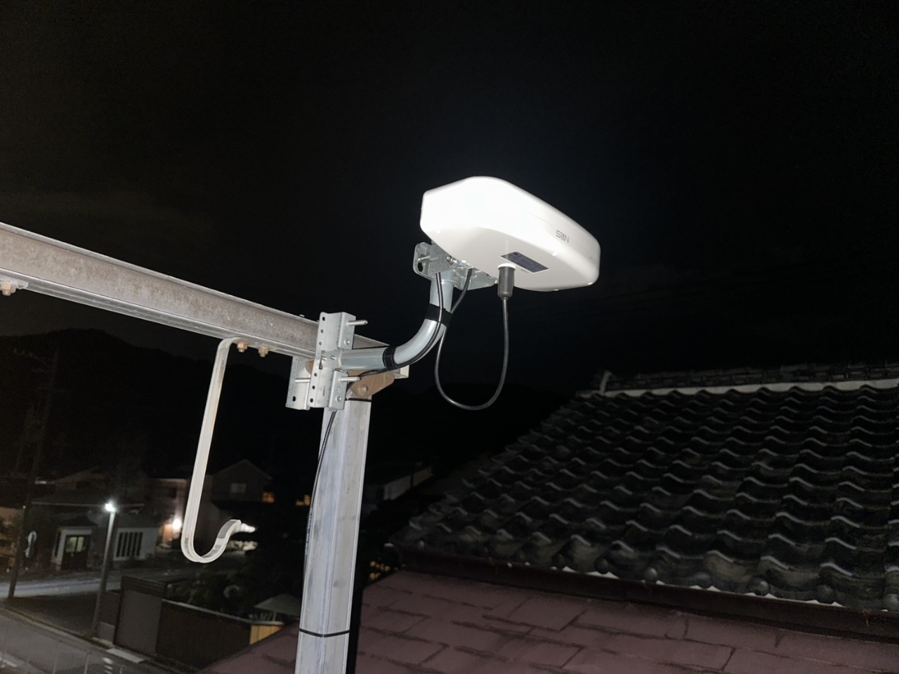 【静岡市駿河区】屋根上アンテナが折れてテレビが映らない｜小型デザインアンテナへの交換事例