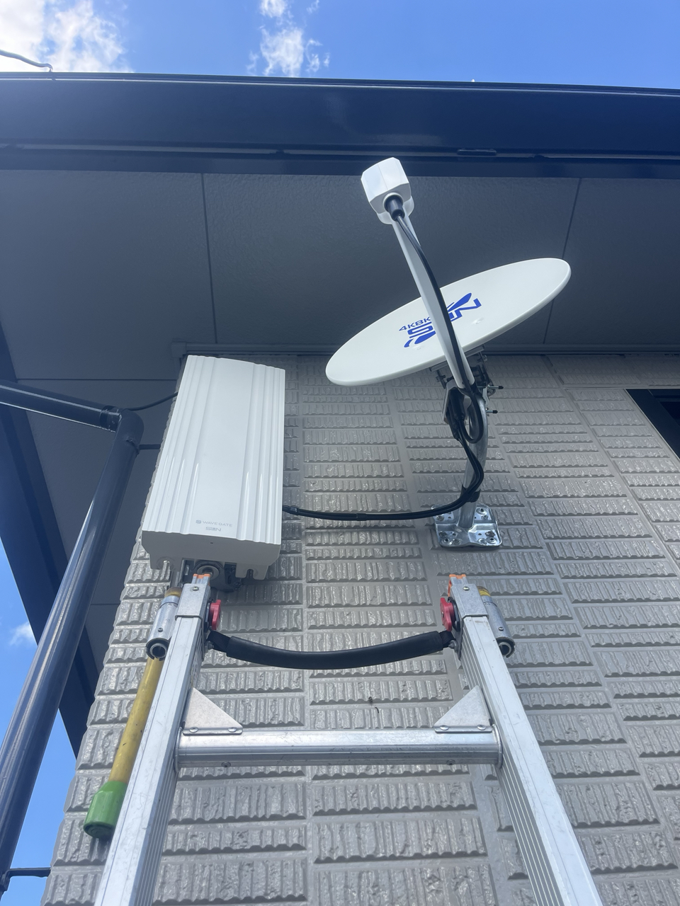 岡山市中区で設置したデザインアンテナとBSアンテナ